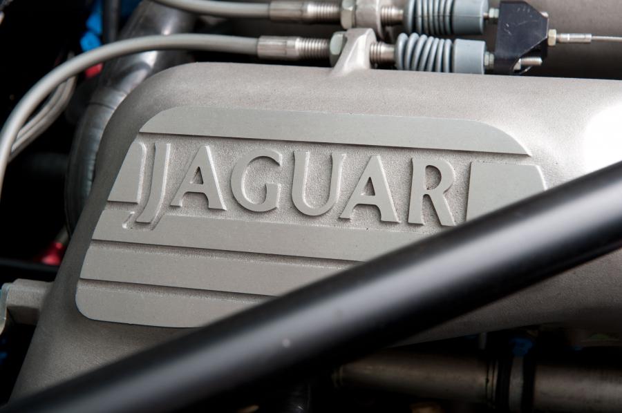  Jaguar XJ220 1993 года  (фото 3 из 28)